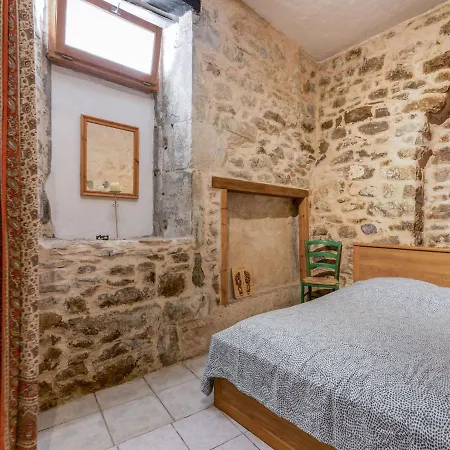 Holiday home The Knees