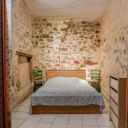 The Knees Holiday home *