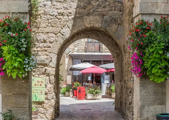 The Knees * Bize-Minervois